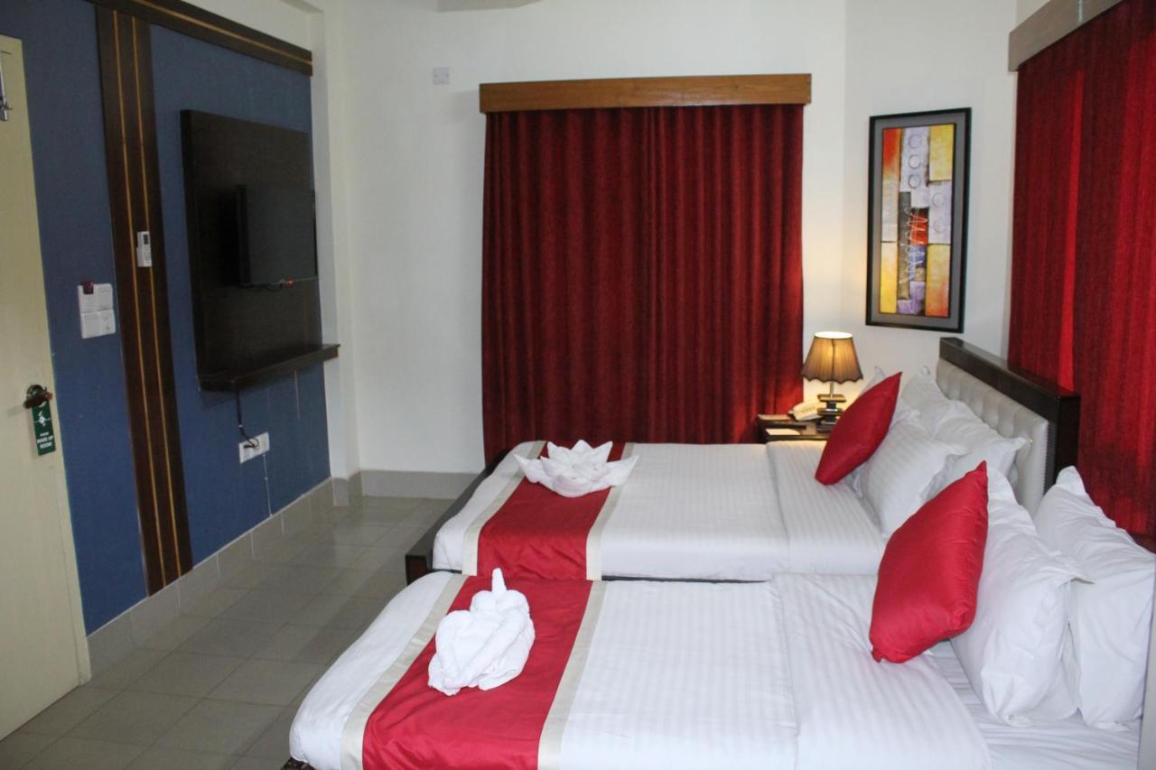 Hotel Grand Circle Inn Dhaka Zewnętrze zdjęcie